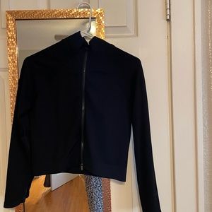 Fabletics large black crop jacket.